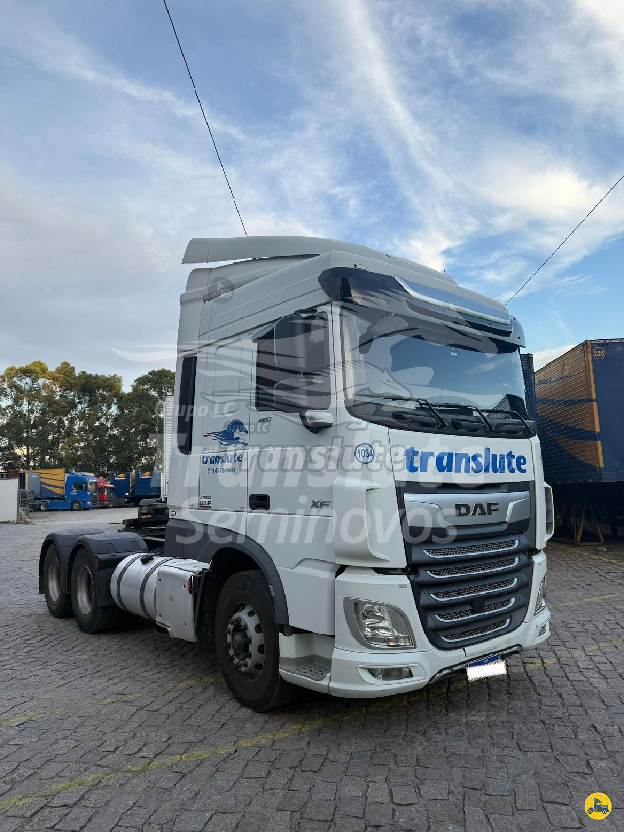 CAMINHAO DAF DAF XF FTS 480 Cavalo Mecânico Cavalo 6x2 Translute Seminovos BARUERI SÃO PAULO SP